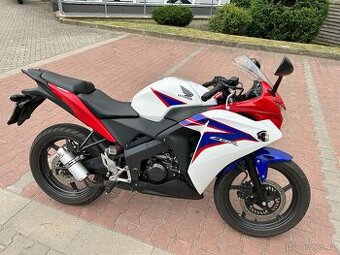 Honda CBR 125 R 2011