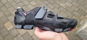Tretry na kolo Force MTB vel. 45
