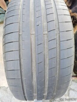 275/40 /18 letni pneu GOODYEAR 275/40 R18