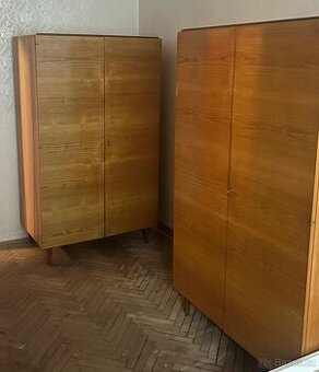 Šatní dřevěné skříně - 1