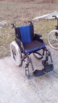 INVALIDNÍ VOZÍK-46cm-ODLEHČEN-zadní brzdy(lze zaslat