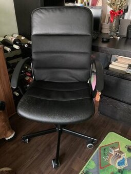 Kancelářská židle