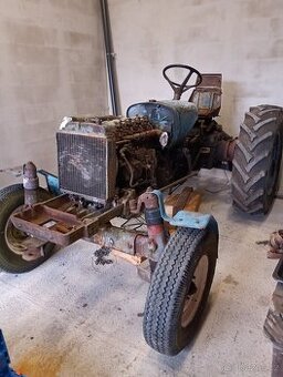 Traktor Zetor 5611 bez TP