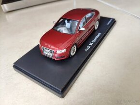LIMITED 500ks AUDI S5 SPORTBACK RED METAL. SCHUCO 1:43 MODEL