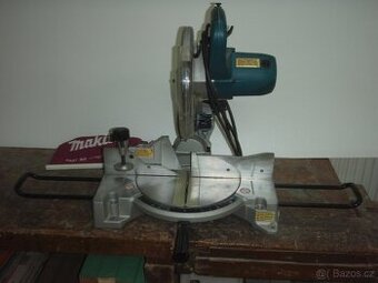 Pokosová pila Makita