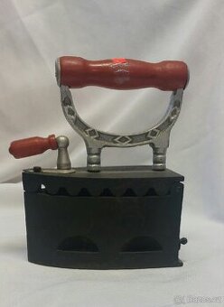 Starožitná žehlička