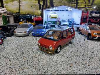 model auta Renault Espace 2000 TSE 1984 Otto mobile 1:18