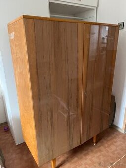 Šatní skříň