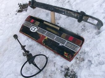 Prodám nádrže na moto a díly na Škoda 100, zadní čelo a zadn