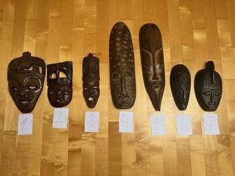 Prodám ručně vyřezávané africké dřevěné masky