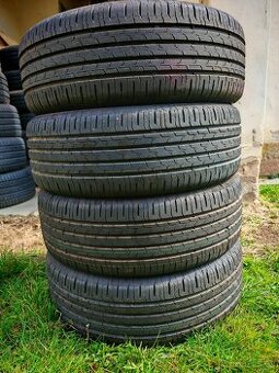 Corsa, Clio, Dokker letní pneu 195/55/16.