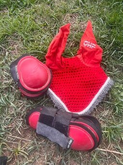 Červená sada shett