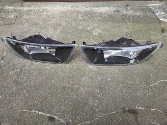 Levá a pravá přední mlhovka Škoda Fabia 3 III