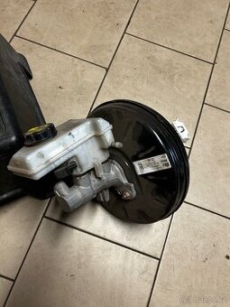 Posilovač brzd 5Q1 614 105 CM