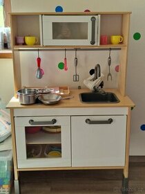 Dětská kuchyňka IKEA DUGTIG
