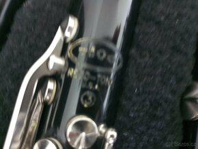 Prodám B klarinet Vito USA