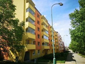 Pronájem bytu 1+1 (37 m2), s balkonem, Na Slunci, Jihlava