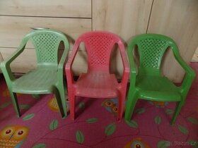 plastové židličky