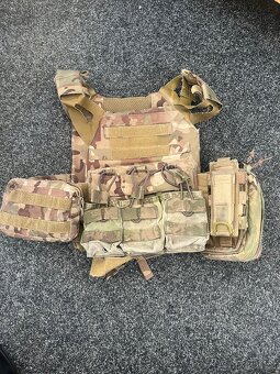 Nosič plátů Demon multicam