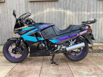 motorka Kawasaki GPX 600 R