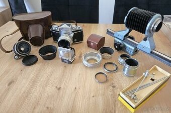 Exakta Varex VX Ihagee Dresden s příslušenstvím