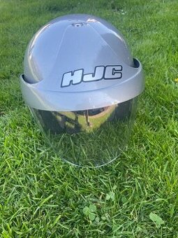 Helma na motorku HJC