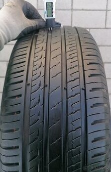 215/55 R17 - 3x letní Barum 8mm