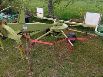Shrnovač nahrabovač sena CLAAS