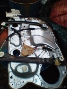 VW polo stahovačka oken L+P