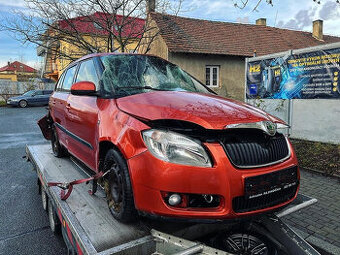 Vůz na náhradní díly Škoda Fabia 2 kombi 2010 BNM LVF LF3H - 1