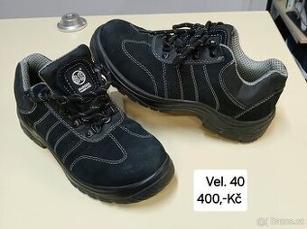 Černé pracovní boty Vel. 40