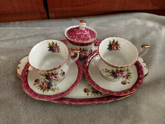 Porcelánová květinová snídaňová sada