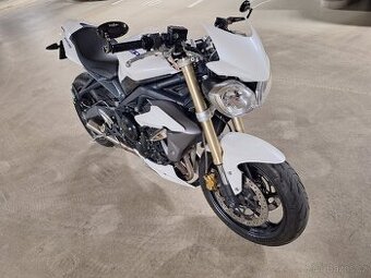 Triumph Street triple 675
