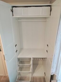 Šatní skříně IKEA