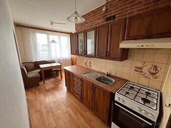 Byt 2+1 balkon Stara Role