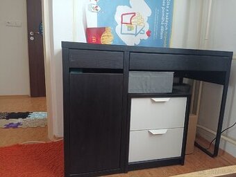 Psací stůl IKEA
