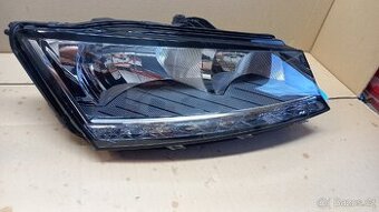 Přední světlomet pravý Škoda Fabia 3