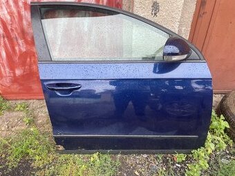 Přední dveře Passat b6 Pravé