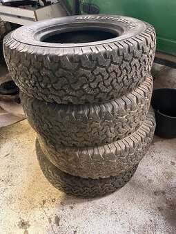 BFGoodrich All-terain T/A 235/75R15 - 1
