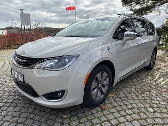 Chrysler pacifica limited Hybrid Platinium