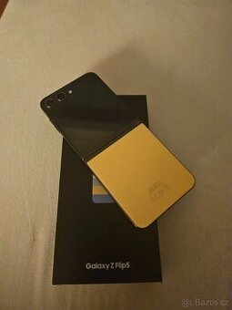 Samsung Galaxy Z Flip 5 Yellow