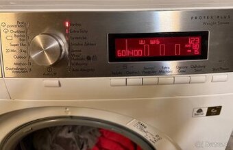 Luxusní pračka AEG lavamat