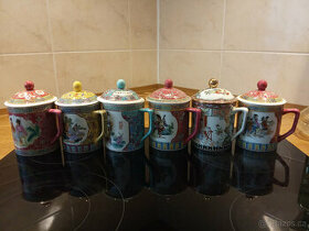 Sada velkých čínských hrnků s pokličkami