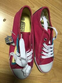 Dívčí nové plátěnky