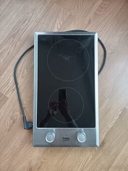 Varná Deska Sklokeramická BEKO, 2,9 kW -Nová,