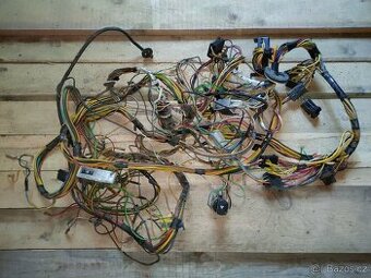 Škoda 120 kabelový svazek