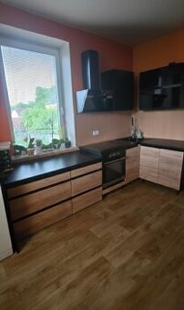 prodám kuchynskou linku Brick