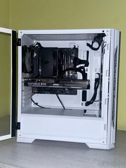 Herní PC RTX 4070 | 32 GB RAM | 1 TB SSD