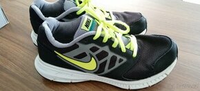 Botasky zn.Nike, vel.39