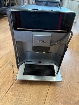 Automatický kávovar Siemens EQ.6